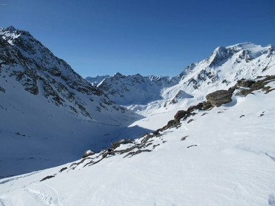 Een gezellige en toch avontuurlijke vakantie via een groepsreis sneeuwwandelen
